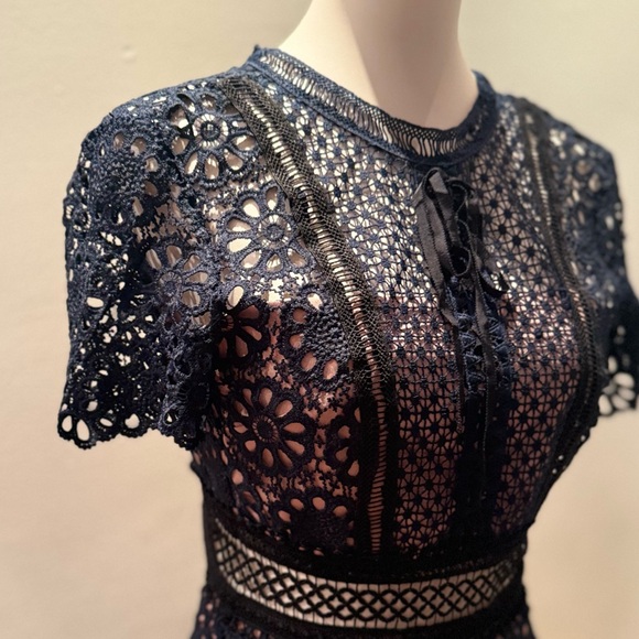 AQUA Navy Blue Lace Dress - Picture 4 of 8
